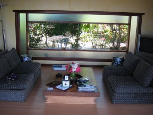 Villa Iku living room